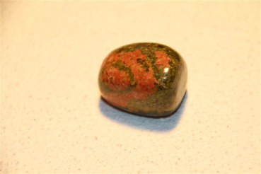 Preview: Unakit Trommelstein Steinwesen im Medizinrad Steinkreis Set